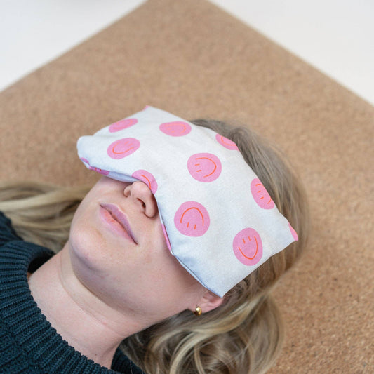 Yoga eye pillow Smiley Pink