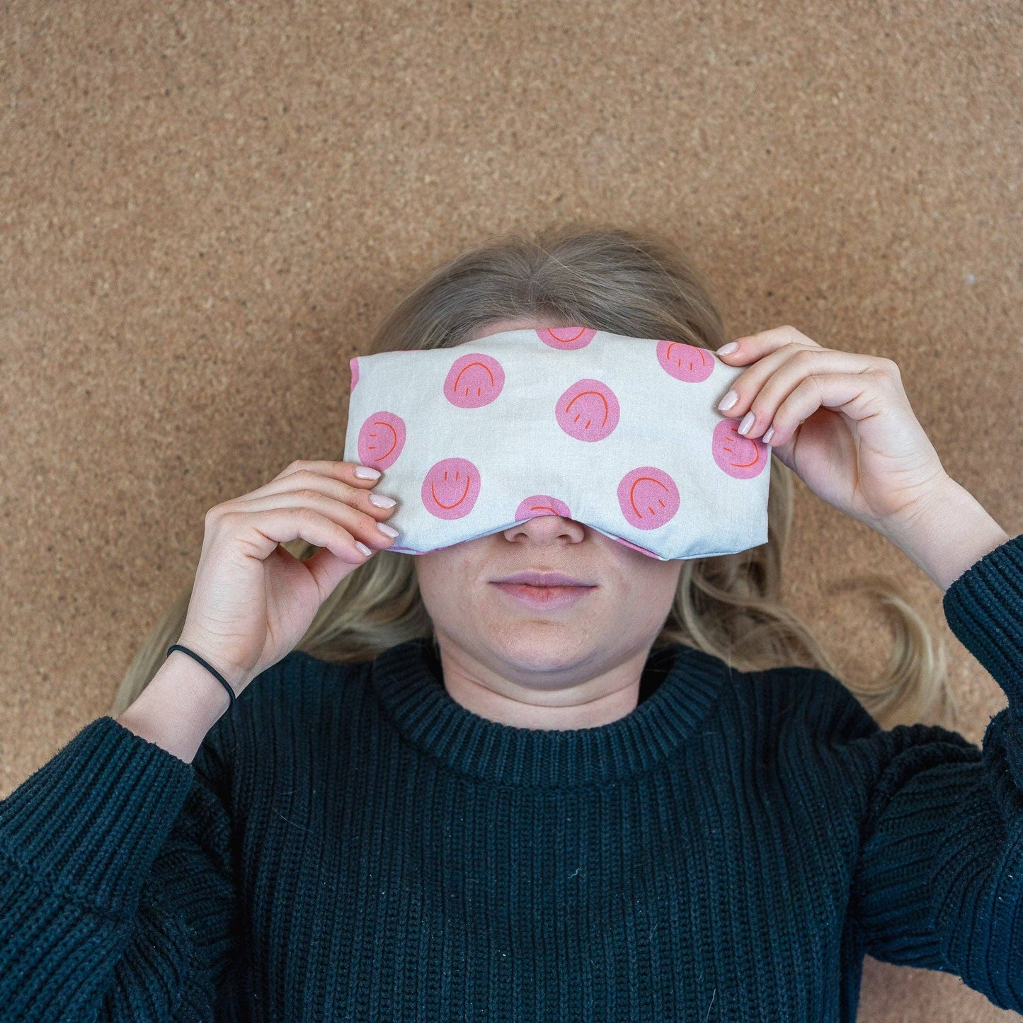 Yoga eye pillow Smiley Pink