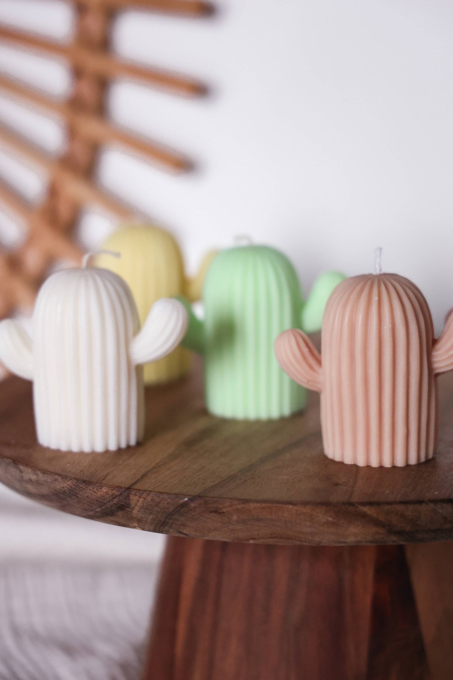 Niki Candle - Cactus: Light green