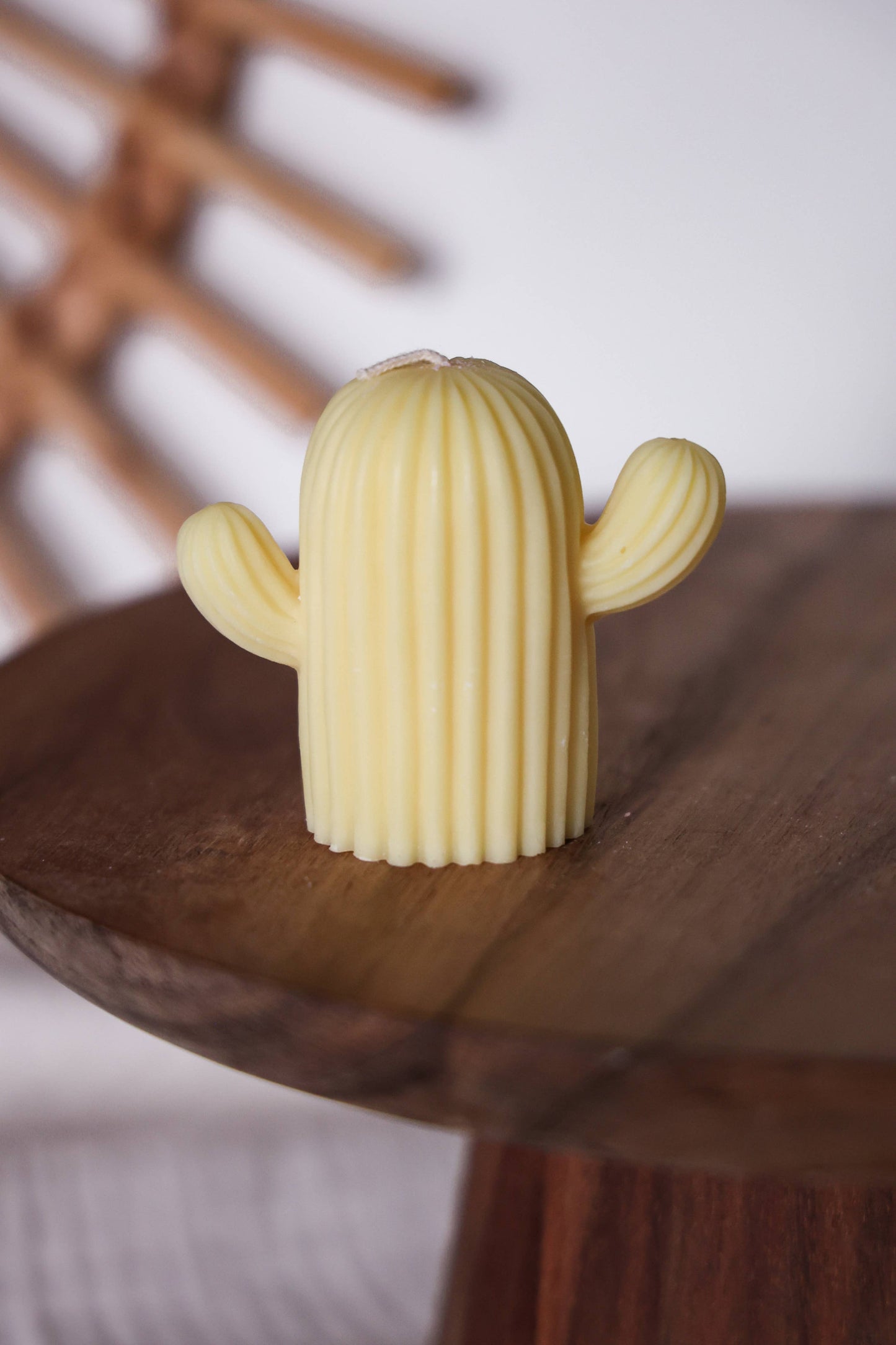 Niki Candle - Cactus: Light green