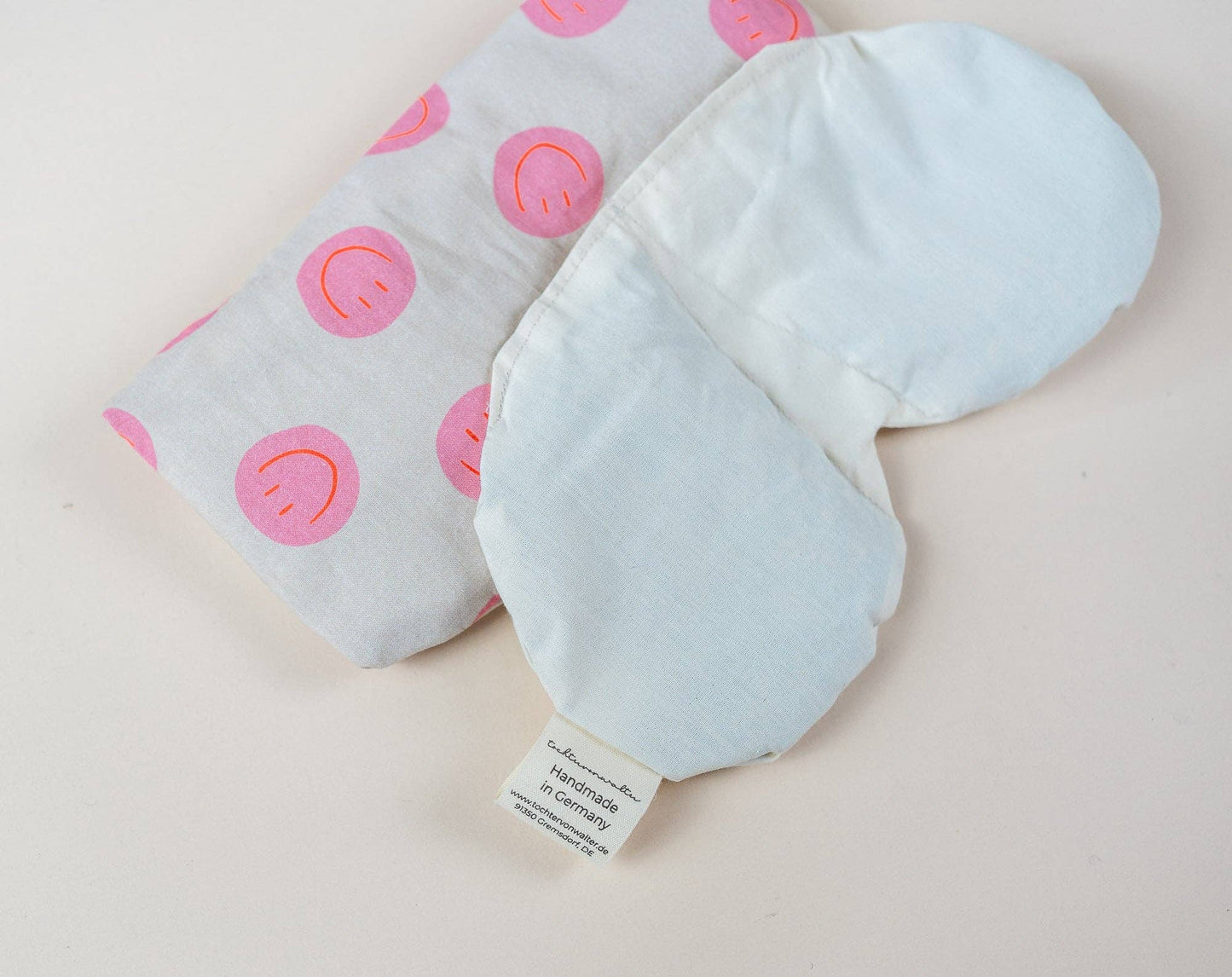 Yoga eye pillow Smiley Pink